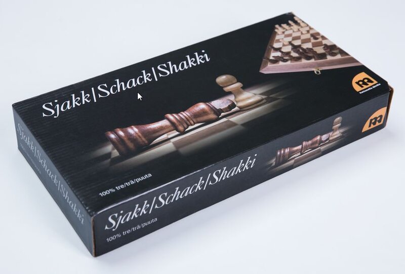 Komplett schackspel med spelplan i trämosaik